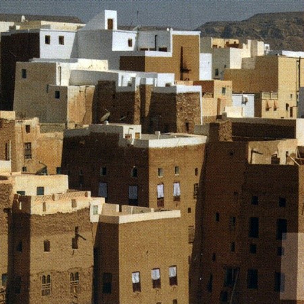 Antike Hochhäuser im Jemen (Foto: Katharina Eglau)